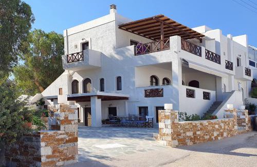 Galissas Apartment | Dendrinos House