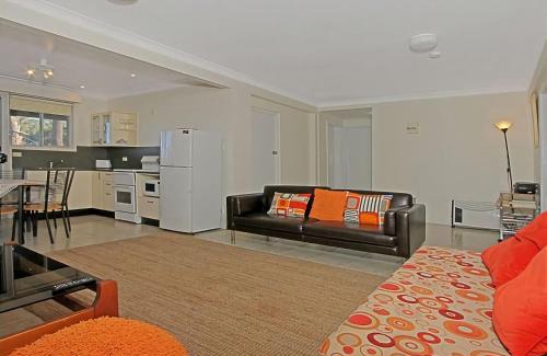 Denhams Beach House | Denham Avenue Whole House Beachside Escape