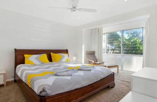 Denhams Beach House | Denham Avenue Whole House Beachside Escape