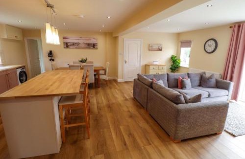 Helsey House | Denholme