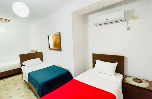 Gjirokaster House | Denis - Private Rooms Guesthouse Gjirokastra