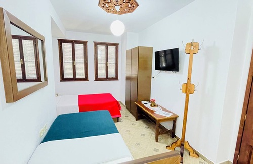 Gjirokaster House | Denishouse-private Rooms Guesthouse Gjirokastra