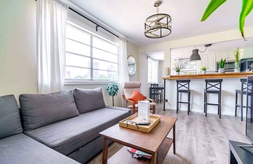 Victorian Village Resort | Dennison Full Masterhouse