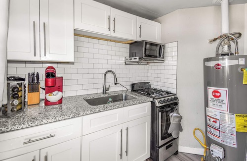 Dupont Condo | Denver Updated Cute Home-Near Concert and Sports
