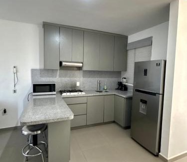 Jimenez Apartment | Depa de 3 Recamaras en CERRITOS a 2 cuadras de PLAYA ! - 303 V -