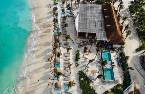 Akumal Apartment | Departamento 6, Tulum Country Home, con Muelle de Pesca, Club de Playa, Alberca, Cenote y Campo de Golf, Contrata Day Pass Bahia Principe