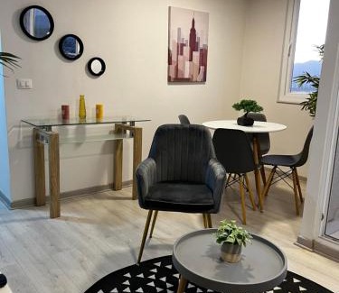 Rancagua Apartment | Departamento- al costado Del hospital regional- cercano a safari - panamericana 5 - parking privado - wifi - 2 hab -2 Baños