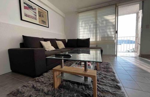 Caleta Apartment | Departamento con alberca y vista al mar.