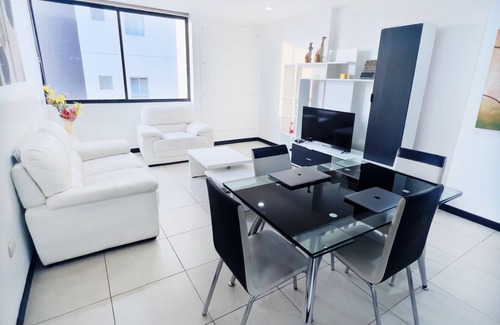 Puerto Santa Ana Apartment | Departamento de lujo Bellini 1203