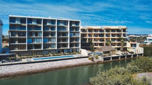 Marina Mazatlan Apartment | Departamento en Marina Mazatlán, a 5 min de playa, con Alberca - 3D
