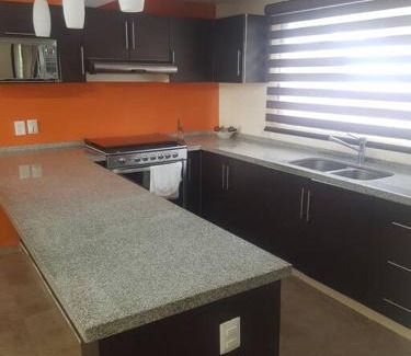 Costa Azul Apartment | Departamento en Zona Dorada de Acapulco