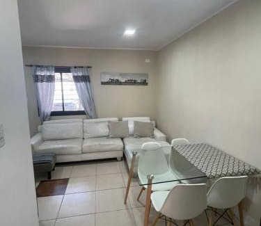 San Juan Apartment | Departamento frente al shopping con patio