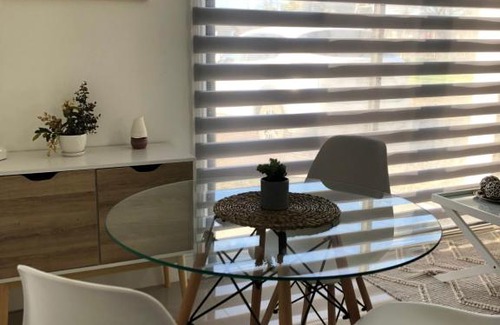 Los Angeles Apartment | Departamento Los Canelos, a metros de Avenida Las Industrias- Incluye, NETFLIX DirecTV aire acondicionado, Internet