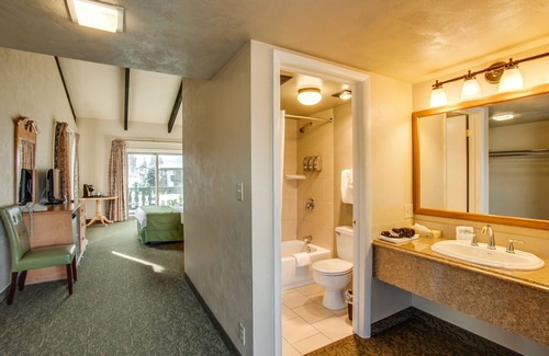 Downtown Leavenworth Hotel | Der Ritterhof Inn