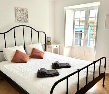 Lourinha House | Der Sonnenuntergangs-Spot