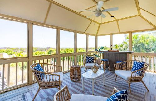 Isle of Palms House | Derby by AvantStay Beautiful Oceanfront Home w Incredible Views