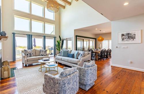 Isle of Palms House | Derby by AvantStay Beautiful Oceanfront Home w Incredible Views