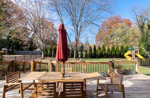 Glenview Manor House | Derby Home from home