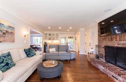 Glenview Manor House | Derby Home from home