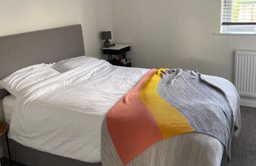 Littleover House | Derby House- 2 Bedrooms-Free Parking- Tv and Wifi