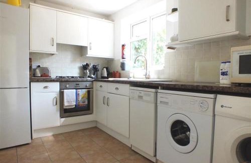 Newport House | Derlwyn