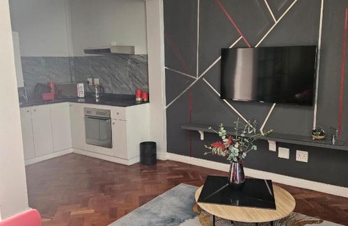 Downtown Johannesburg Apartment | @Derricks Luxury Apartments 2