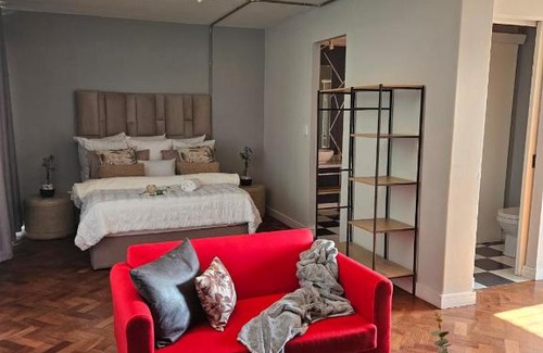 Downtown Johannesburg Apartment | @Derricks Luxury Apartments 2