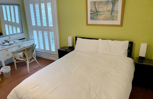 Larne Bed & Breakfast | Derrin Guest House