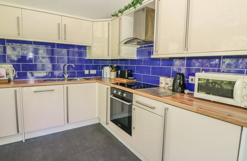 Whitland Cottage | DERRY COTTAGE, pet friendly, character holiday cottage in Whitland