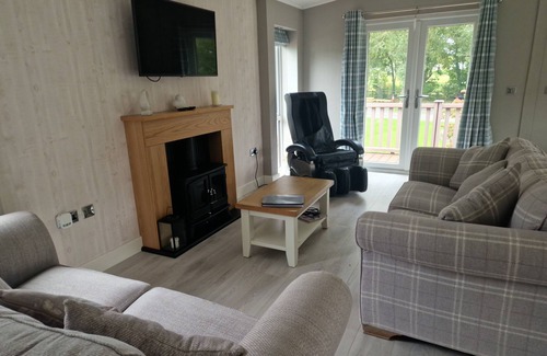 Llanfair Caereinion Cabin | Derwen 2 Bedroom Luxury Lodge