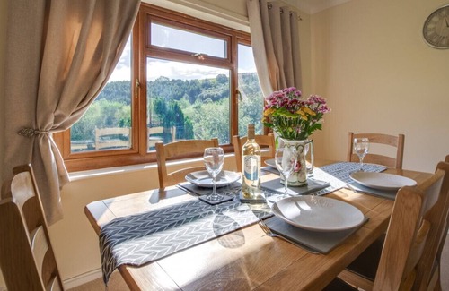 Brecon House | Derwen Las - Three Bedroom House, Sleeps 6