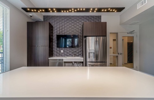 Downtown Des Moines Apartment | Des Moines Heavenly 1BD 1BA Downtown Apartment