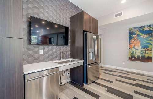 Downtown Des Moines Apartment | Des Moines Heavenly 1BD 1BA Downtown Apartment