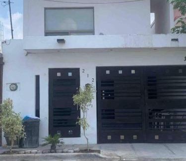 Reynosa House | Descanso y diversión a 10 min puet. Anzalduas