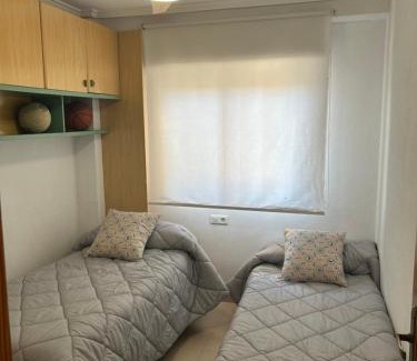 Arenales del Sol Apartment | Descanso y jardines con piscinas