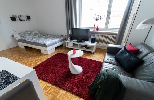 Am Luitpoldpark Apartment | Description