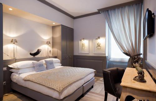 Rione XVIII Castro Pretorio House | Deseo Home