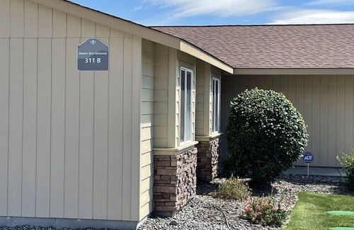 Desert Aire House | Desert Aire Getaway