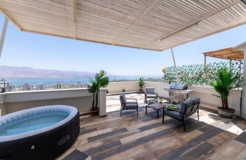 Eilat Apartment | Desert and Sea-penthouse Full Sea view