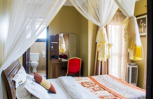 Arua Hotel | Desert Breeze