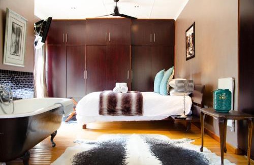 Ubuntu House | Desert Dew Guest House
