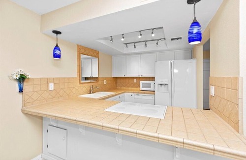 Baristo Condo | Desert Gem in the Heart of Palm Springs