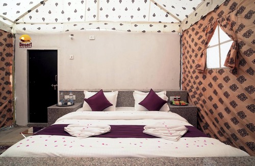 Kanoi Hotel | Desert Gold Resort