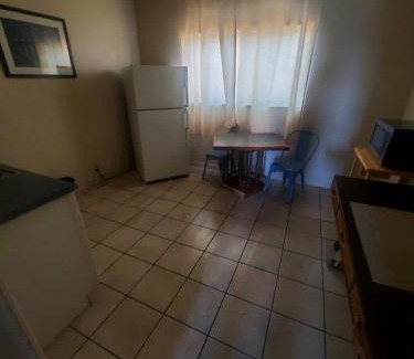 Downtown Las Vegas Hotel | Desert Hills Motel
