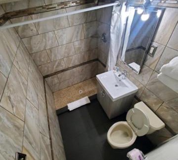 Downtown Las Vegas Hotel | Desert Hills Motel