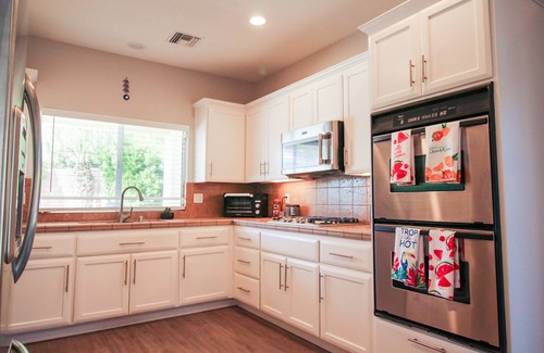 Desert Hot Springs House | Desert Hot Springs Luxurious Home! 4 bedrooms, brand-new pool. Near golf course!