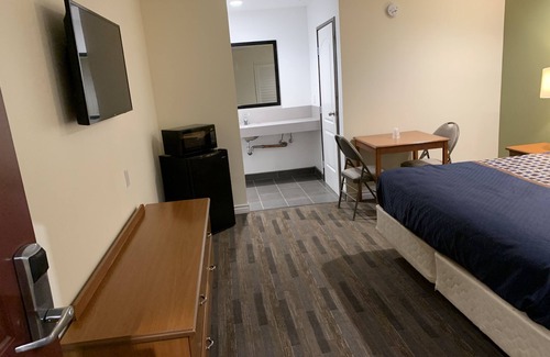 Corona Hotel | Desert Inn Motel