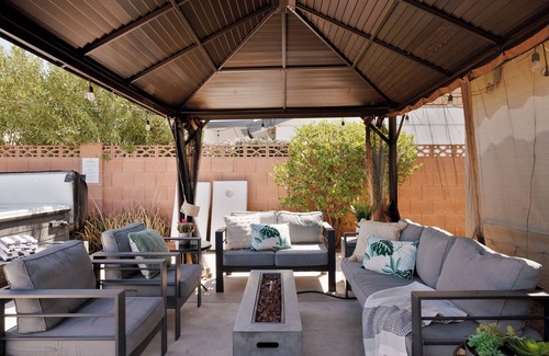 Cox Heights House | Desert Jewel. Heated Pool + Hot Tub + Game Room. Sleeps 12. Old Town Scottsdale