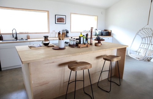 Morongo Valley House | Desert meets Mediterranean experience