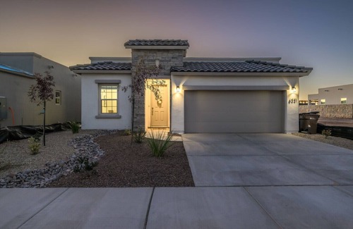 Las Cruces House | Desert Oasis Near Red Hawk Golf